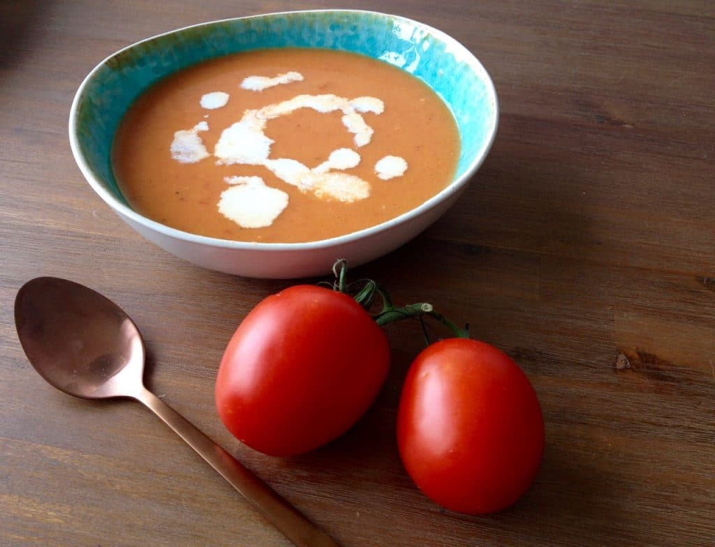Verse tomatensoep met ballen