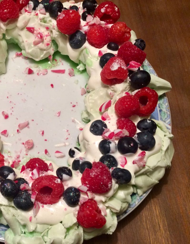 desserts voor kerst: pavlova kerstkrans