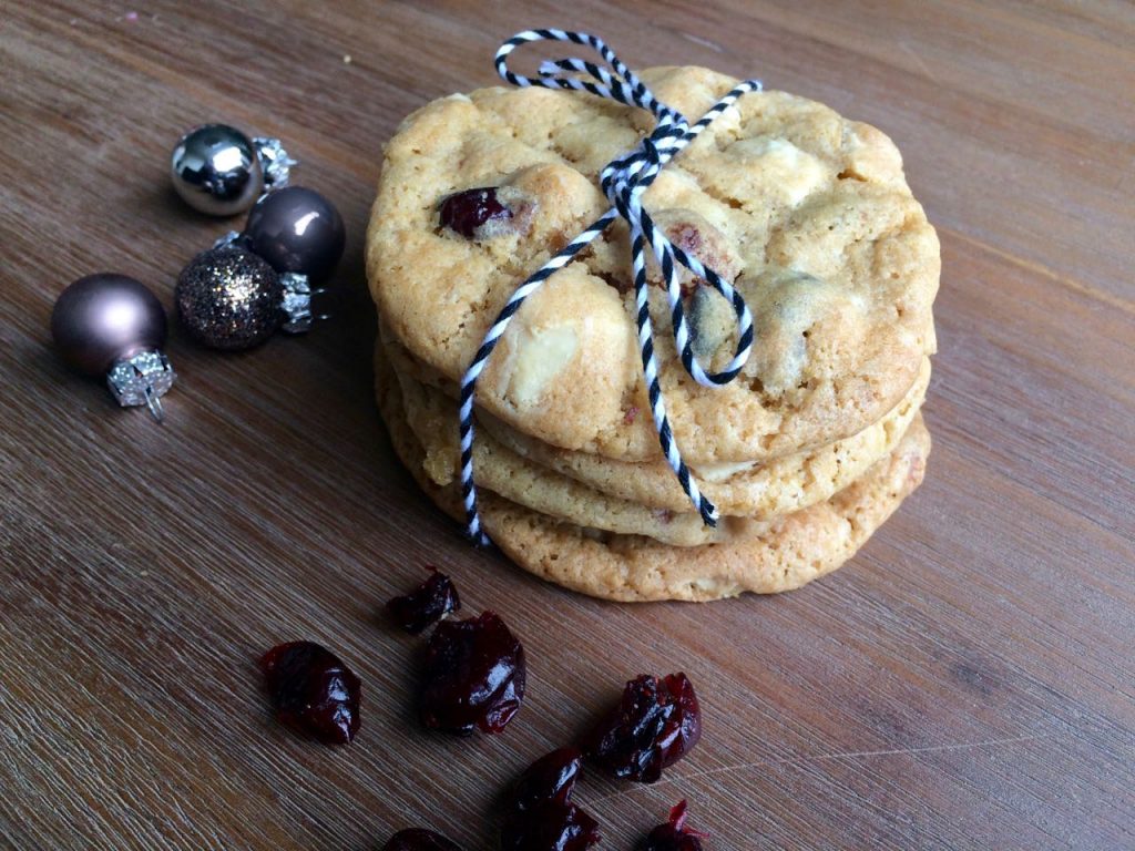 white chocolate chip cookies