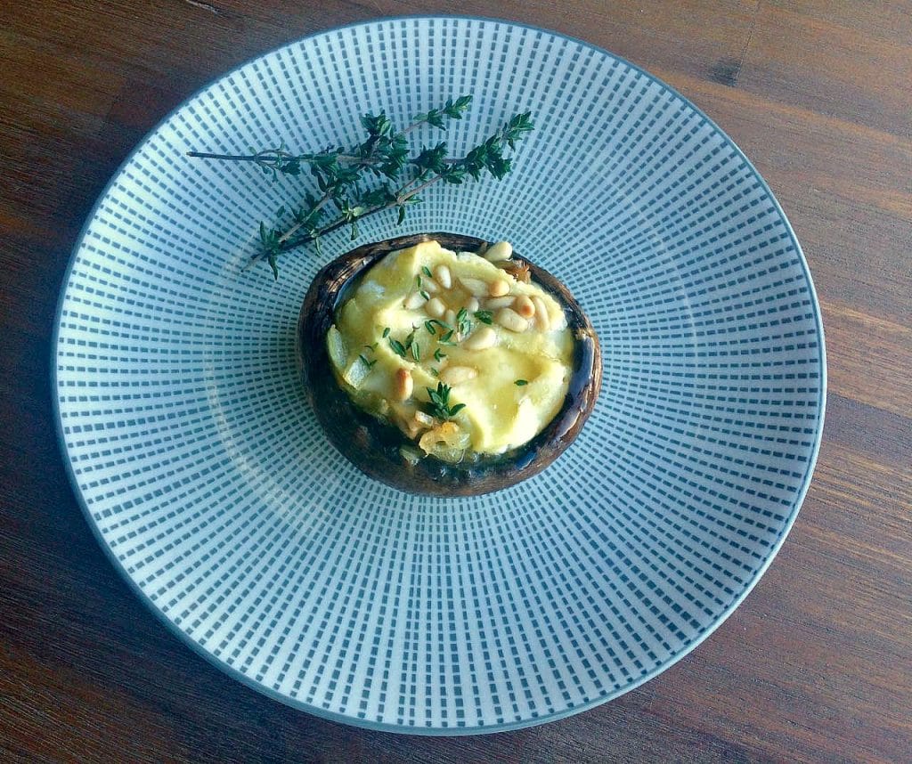 Gevulde portobello met camembert en honing