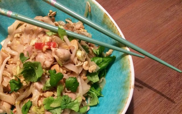 pad thai met kip