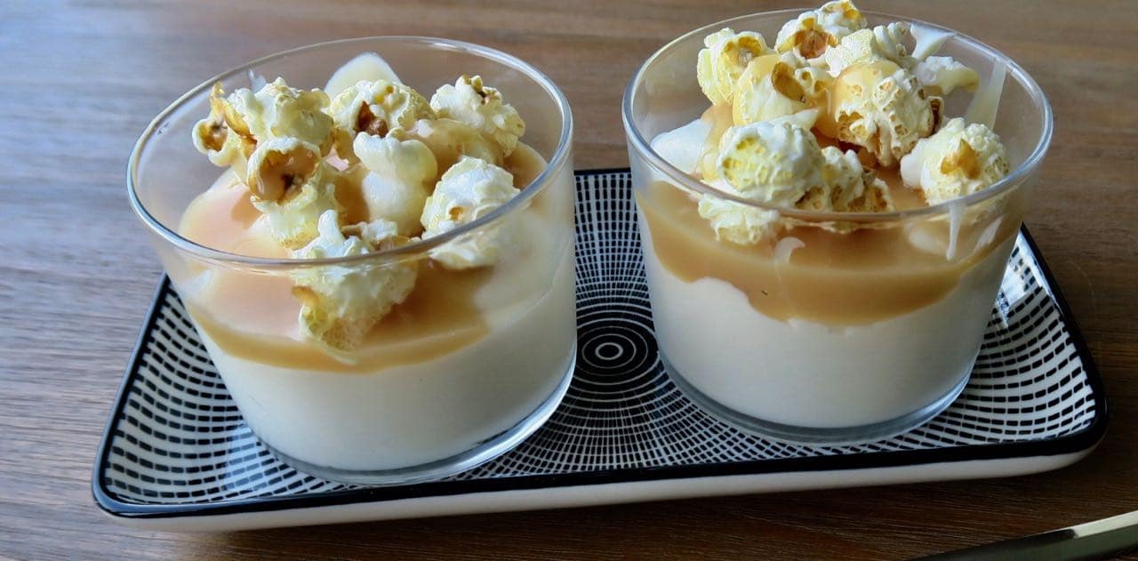 Salted caramel mousse met popcorn