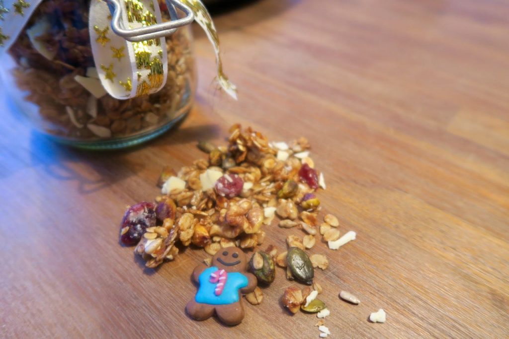 Gingerbread granola