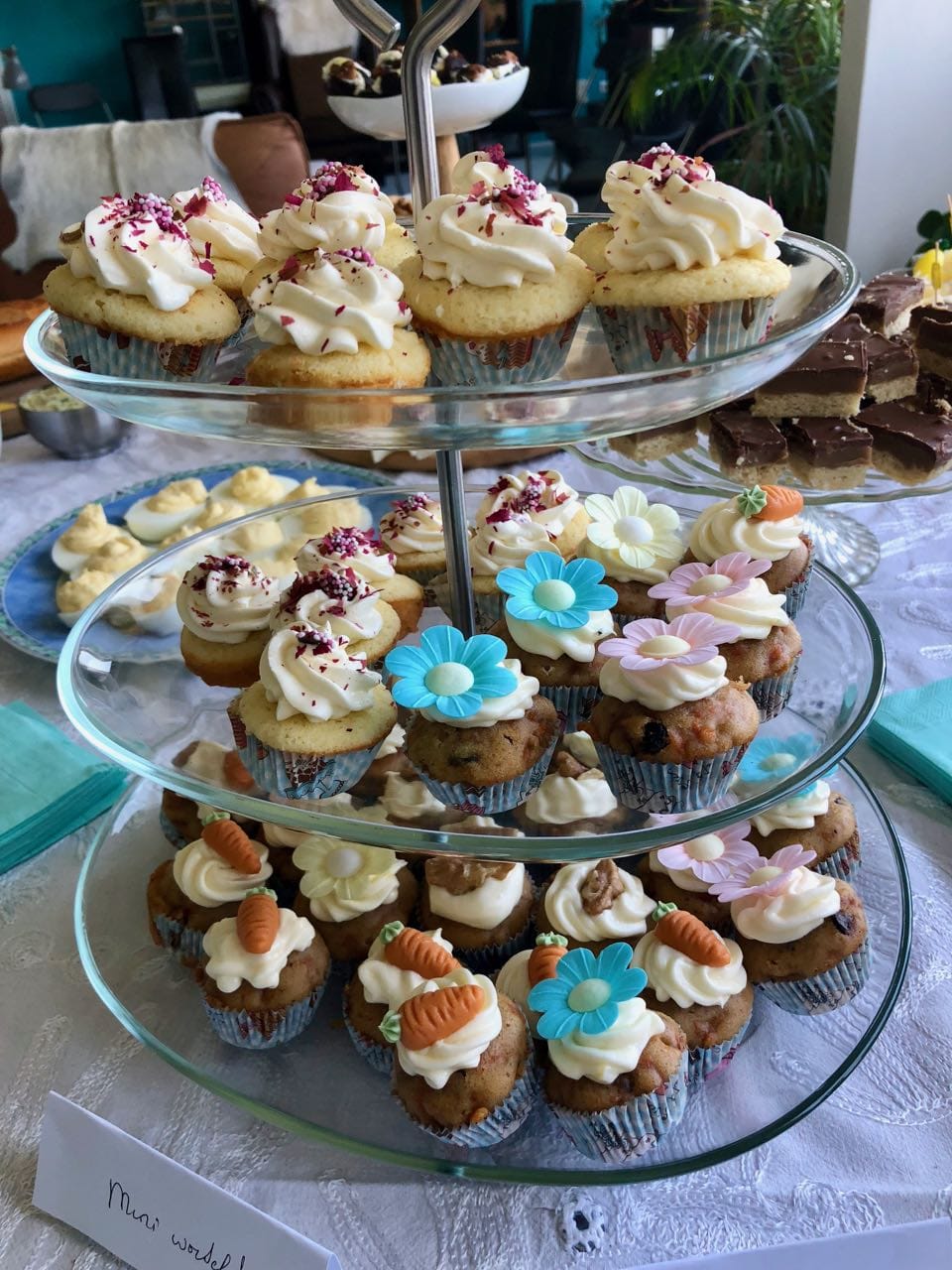 Verwonderend High tea organiseren – tips en recepten - My happy kitchen & lifestyle VC-76