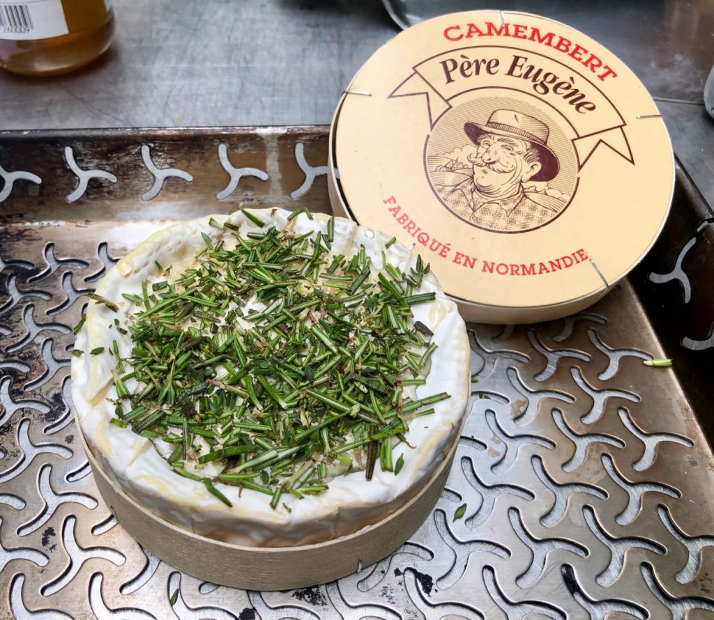 Weber backyard hero camembert