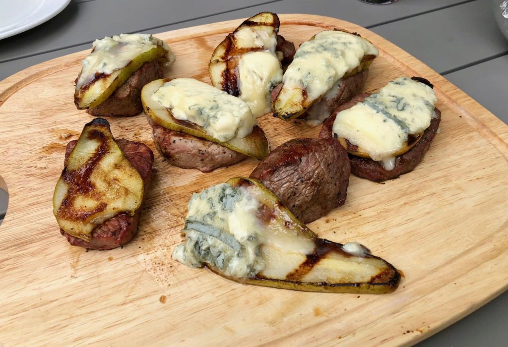 Weber backyard hero biefstuk