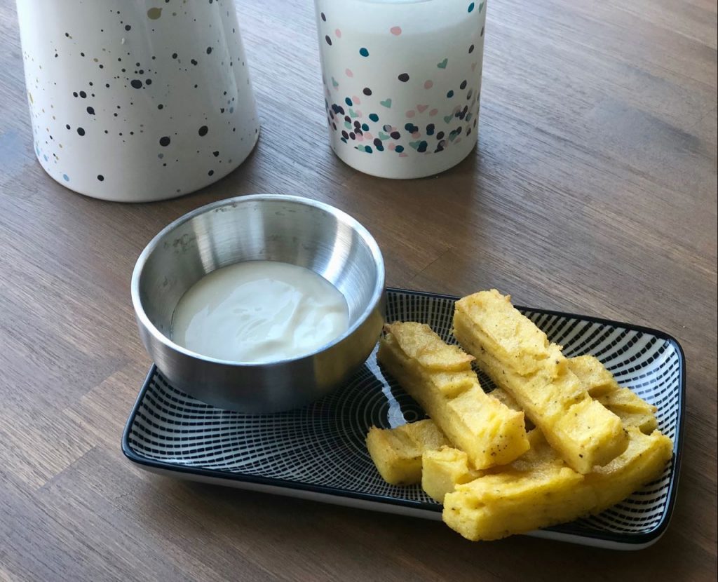 polentafriet met limoenmayonaise