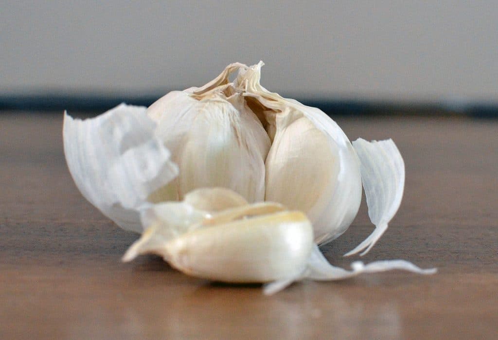 lifehacks in de keuken - knoflookgeur
