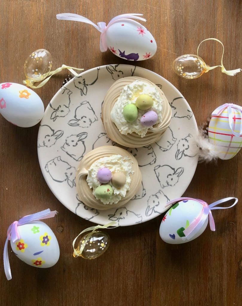 Mokka meringue nestjes