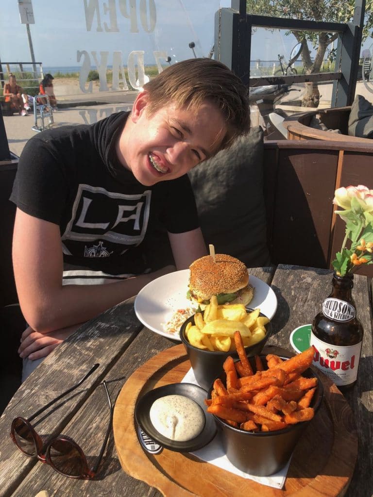 Eten op Kijkduin bij Hudson's