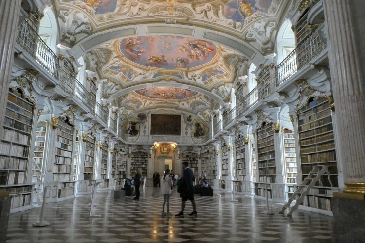 Stift Admond