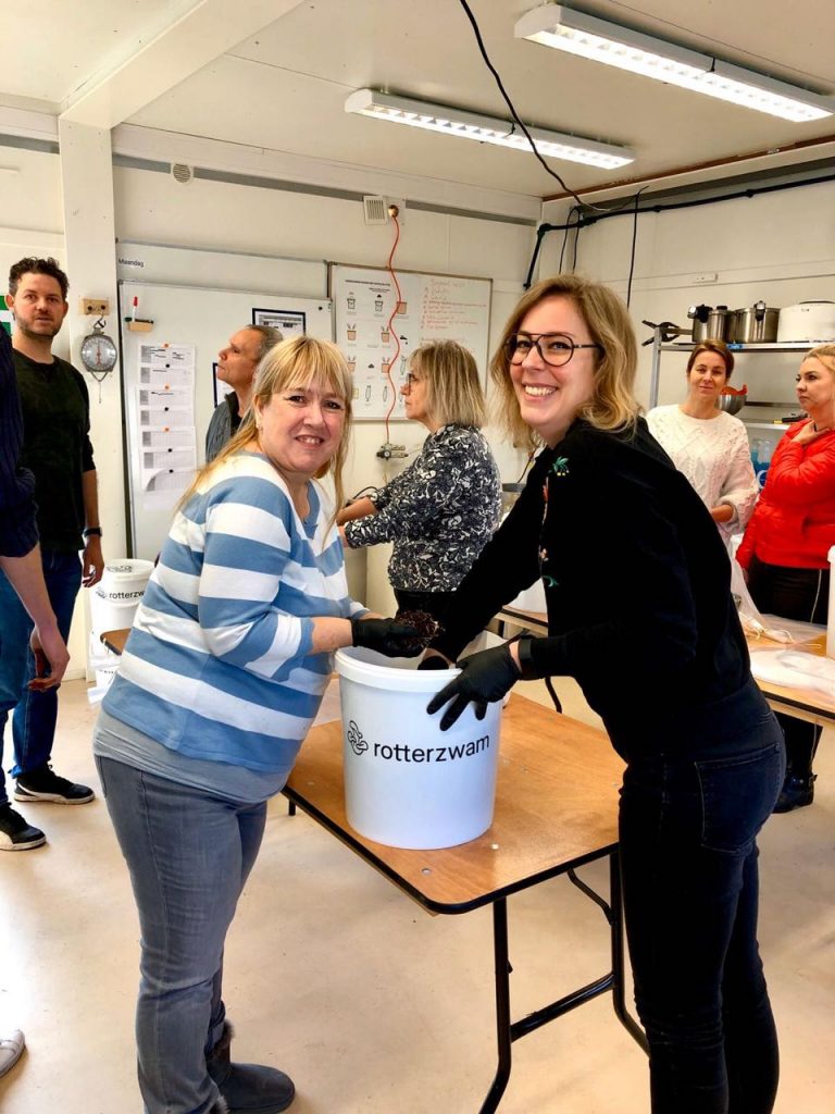 Oesterzwam kweken in actie!