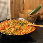 Paella met kip en chorizo