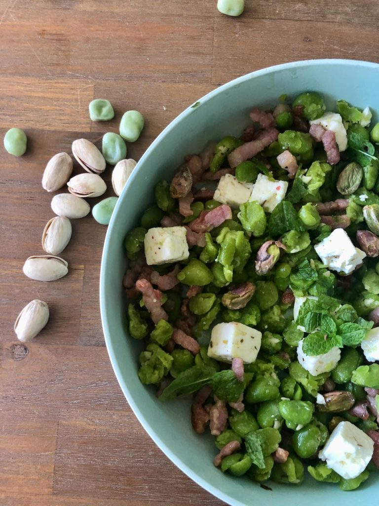 Tuinbonensalade met spekjes en feta