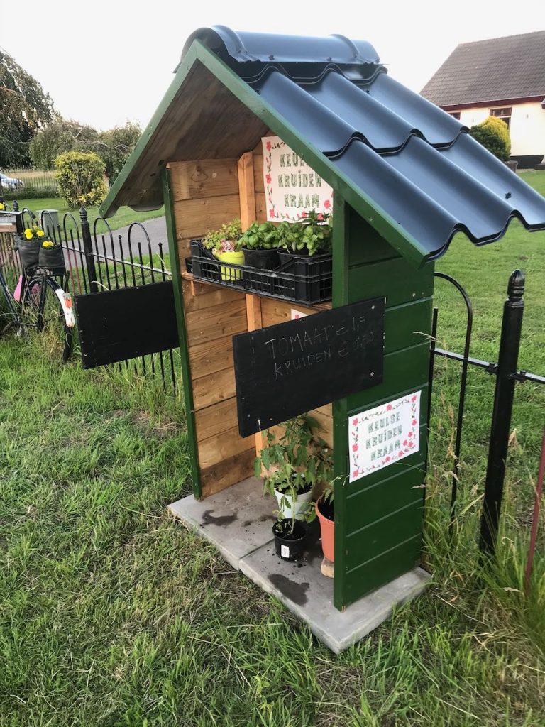 Uit de moestuin: kruidenkraam