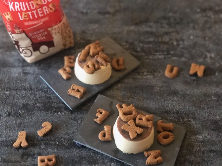 Speculaas pannacotta met kruidnootjes