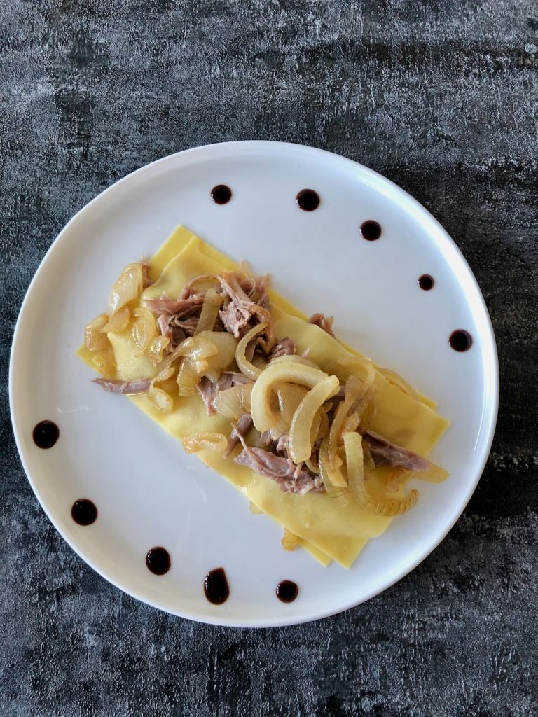 open lasagne met gekonfijte eendenbout
