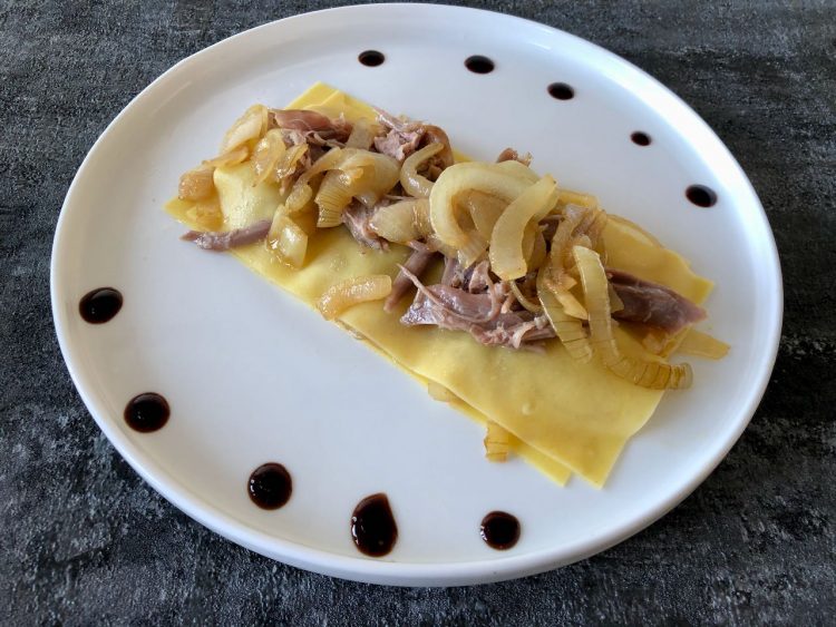 open lasagne met gekonfijte eendenbout
