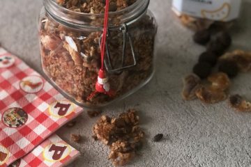 Granola met kruidnoten en mandarijn