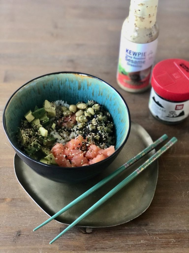pokebowl met zalm en avocado