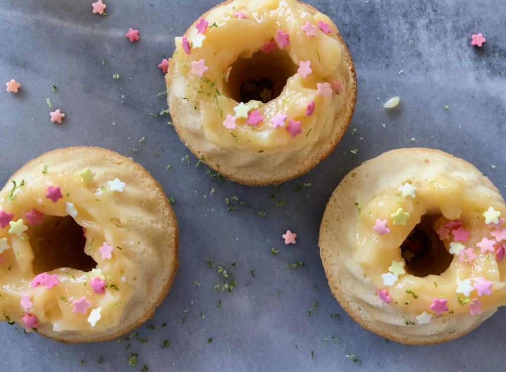 Tulbandcakejes met limecurd