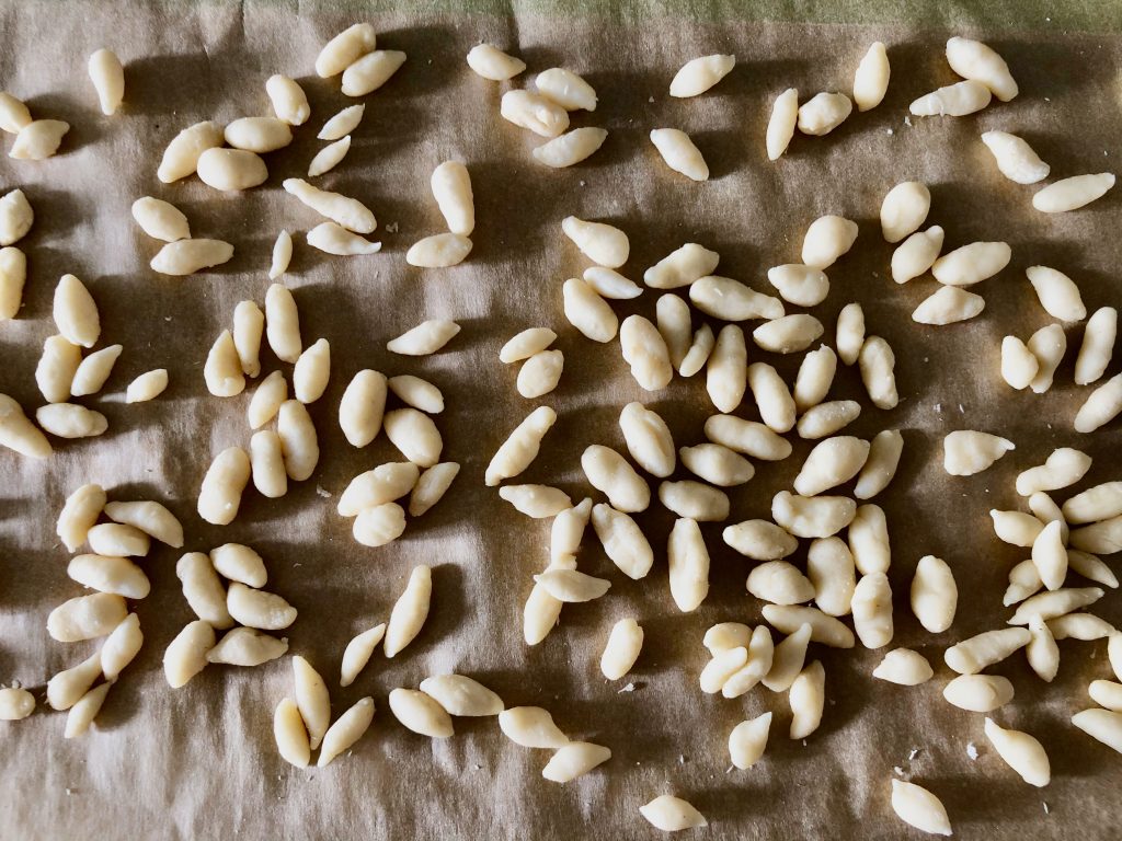 zelf orzo pasta maken