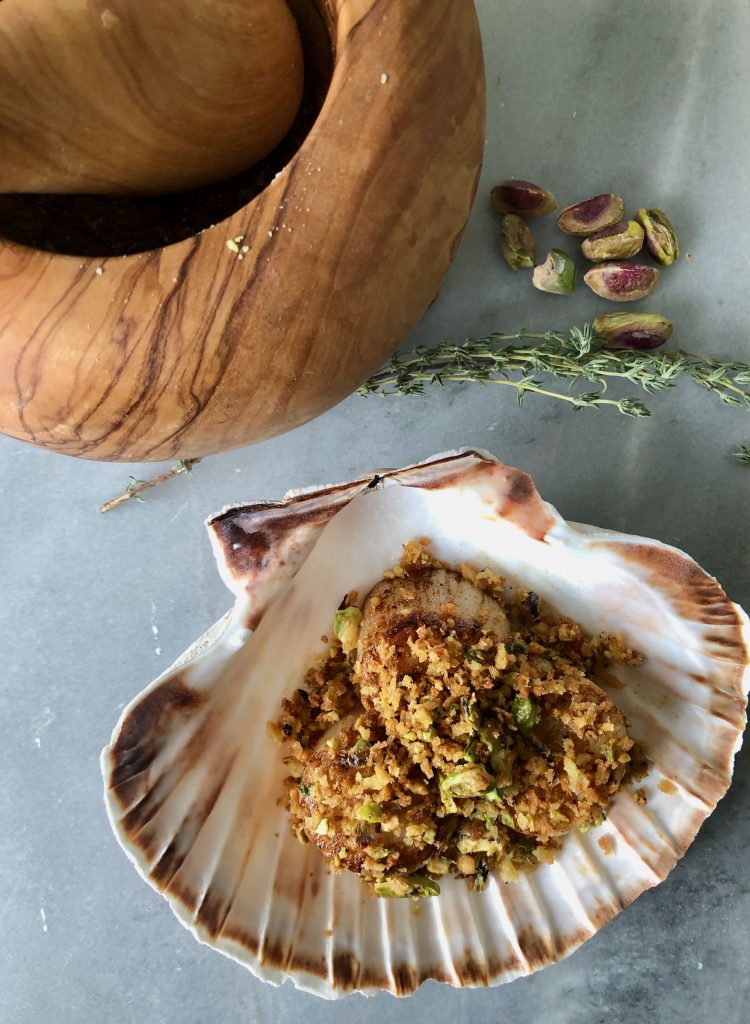 coquilles met pistachecrumble
