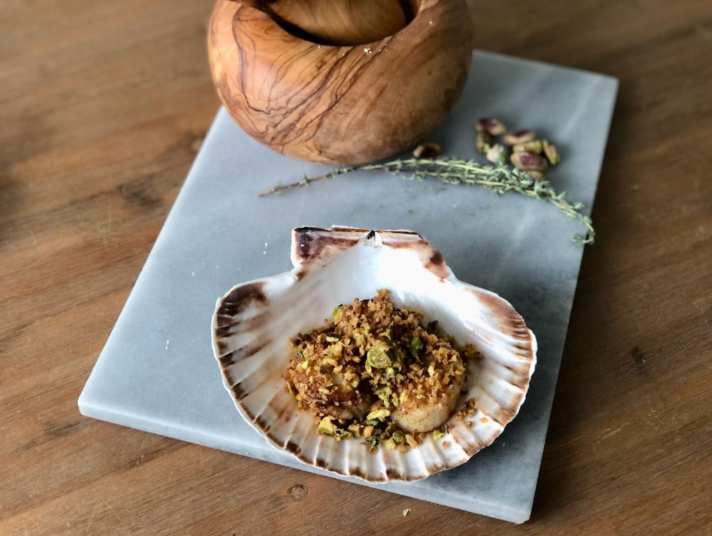 coquilles met pistachecrumble