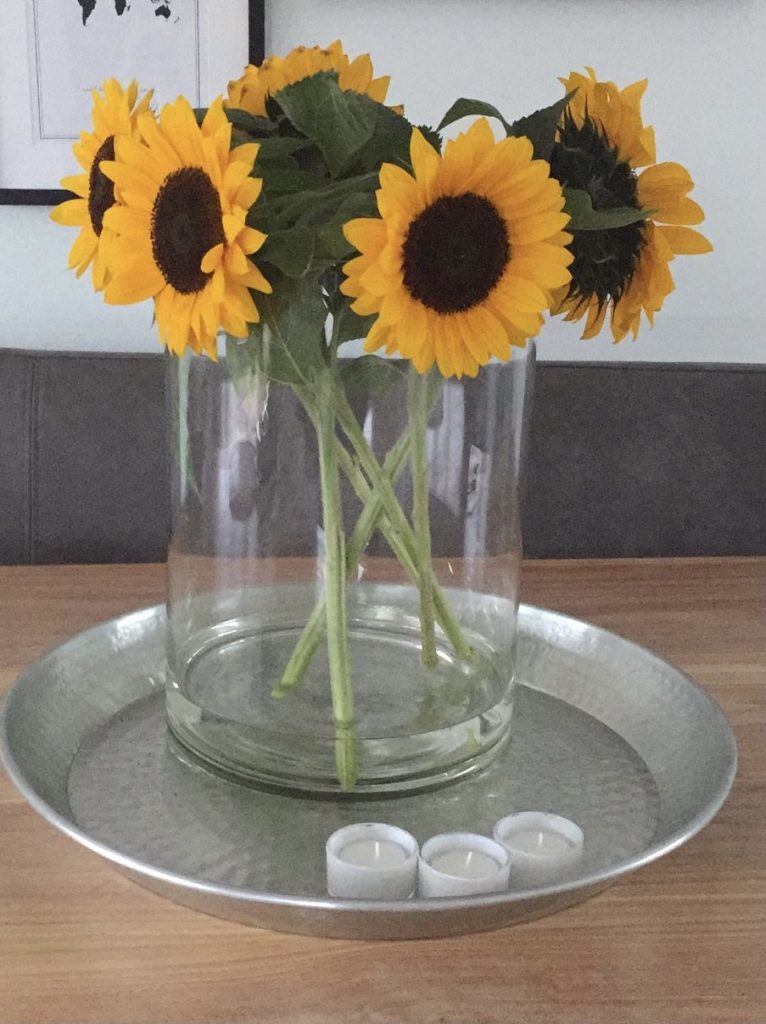 Zonnebloemen uit de moestuin