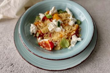 Pasta met gegrilde paprika en burrata