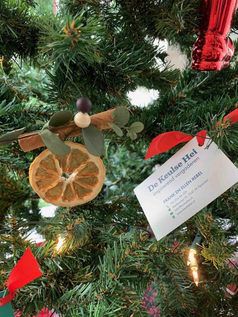 Zelfgemaakte kerstversiering