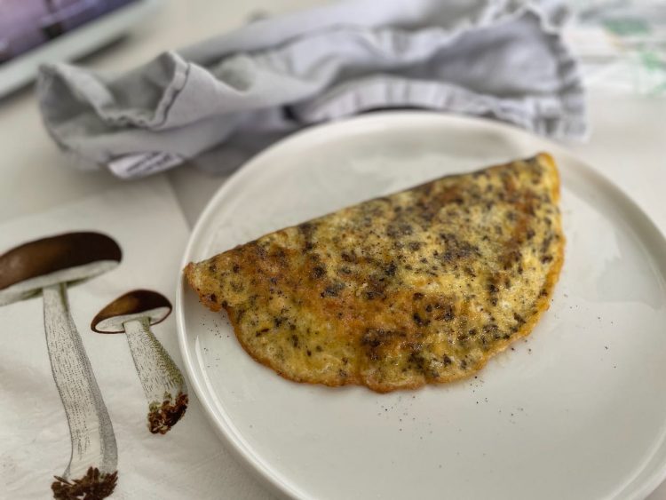 omelet met truffel en kaas