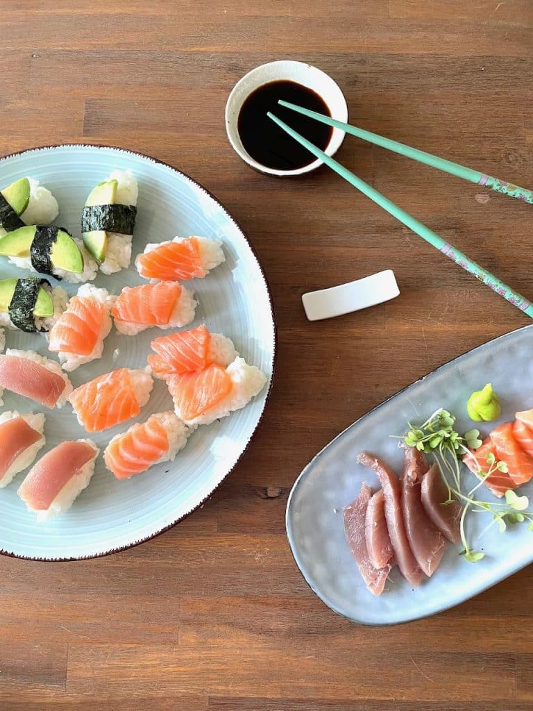Nigiri sushi maken