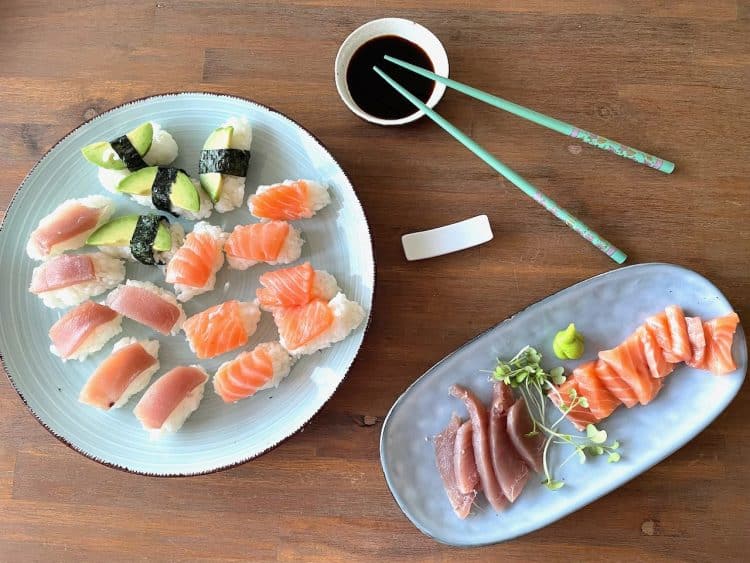 Nigiri sushi maken