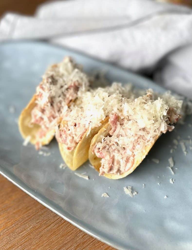 crispy mini taco met beef