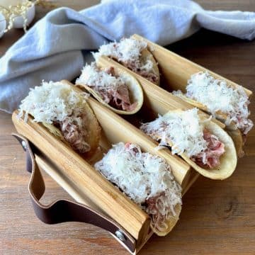 crispy mini taco met beef
