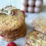 koekjes met witte chocolade en frambozen