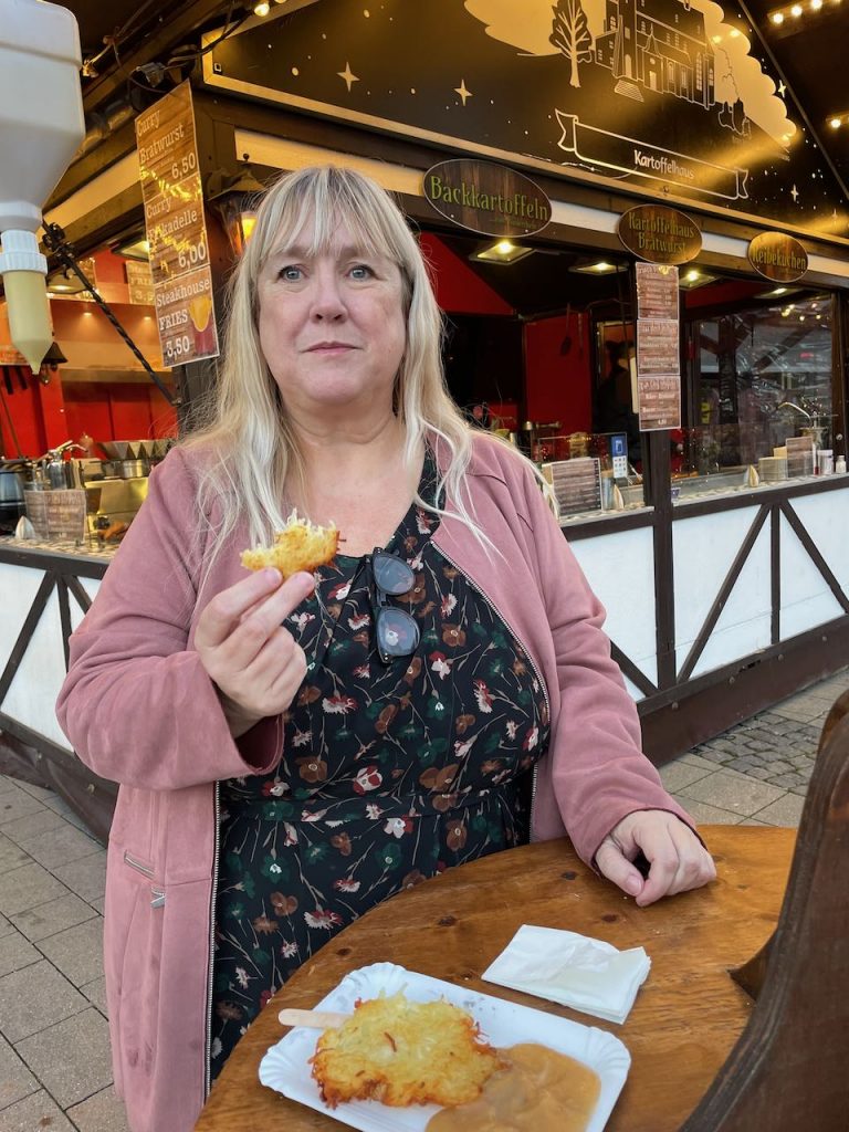 Kerstmarkt in Duitsland - reibekuchen