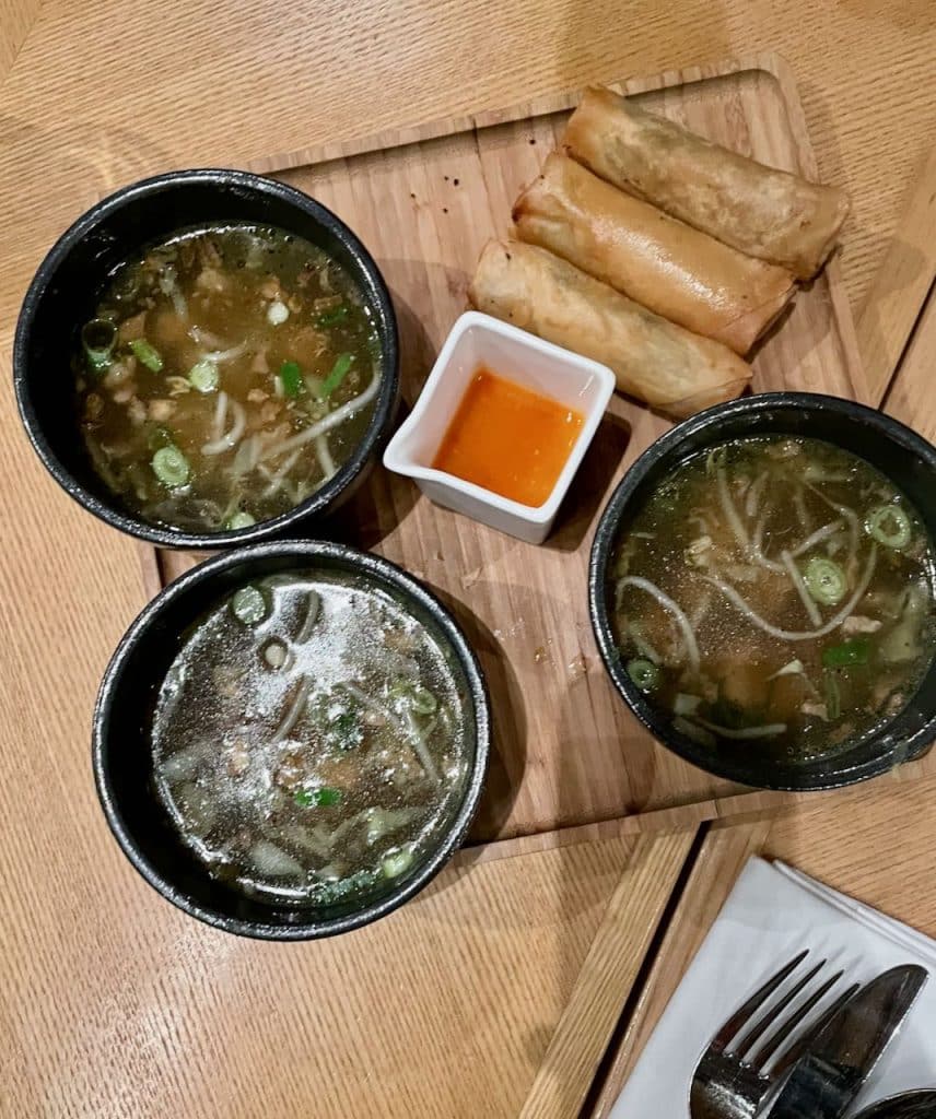 Rijsttafel café Jakarta - soto ayam