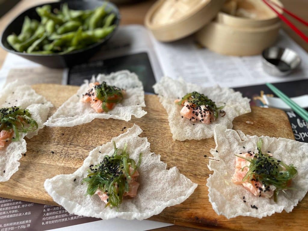 rijstcrackers met zalm