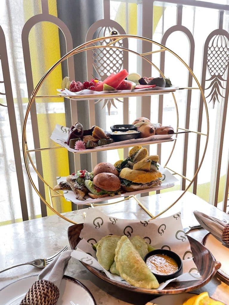 Afternoon tea Grace