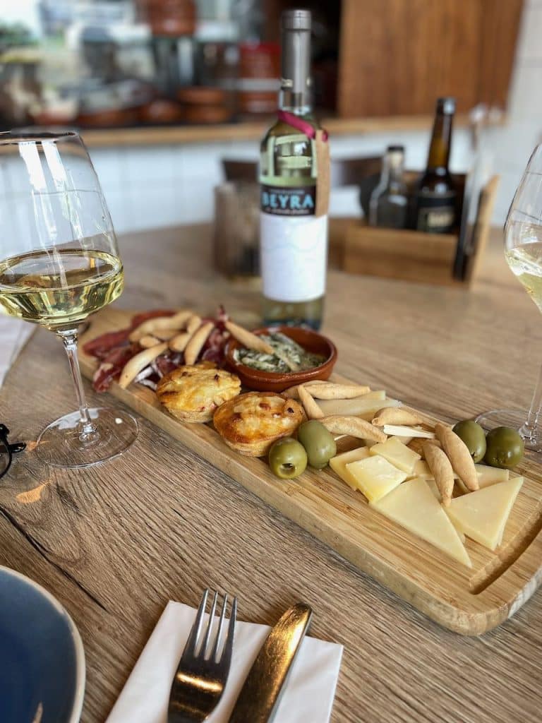 pan y vino