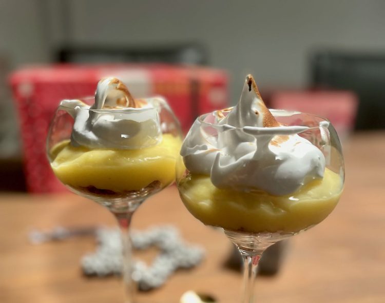 Lemon meringue dessert