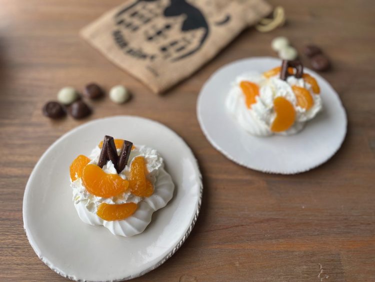Mini Sinterklaas pavlova