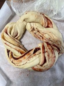 Kerstkrans van brood