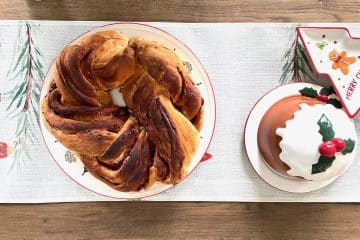 Kerstkrans van brood