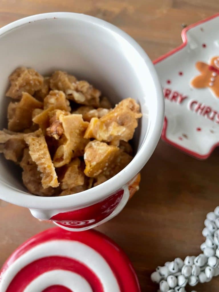 Walnut brittle