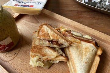 Zuurkool tosti met raclette kaas