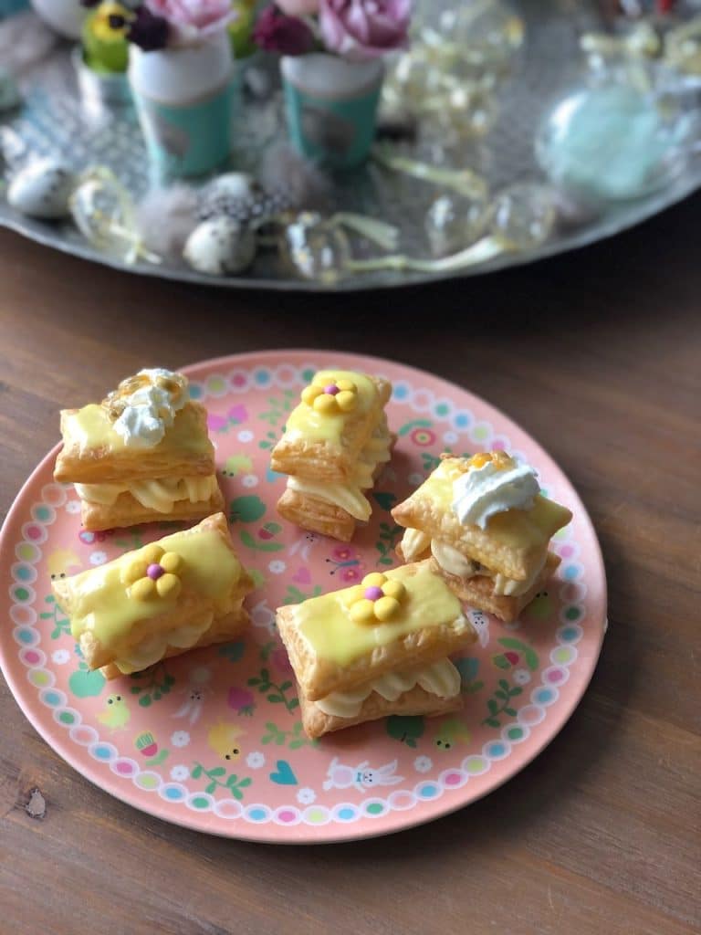 Mini tompouce voor Pasen