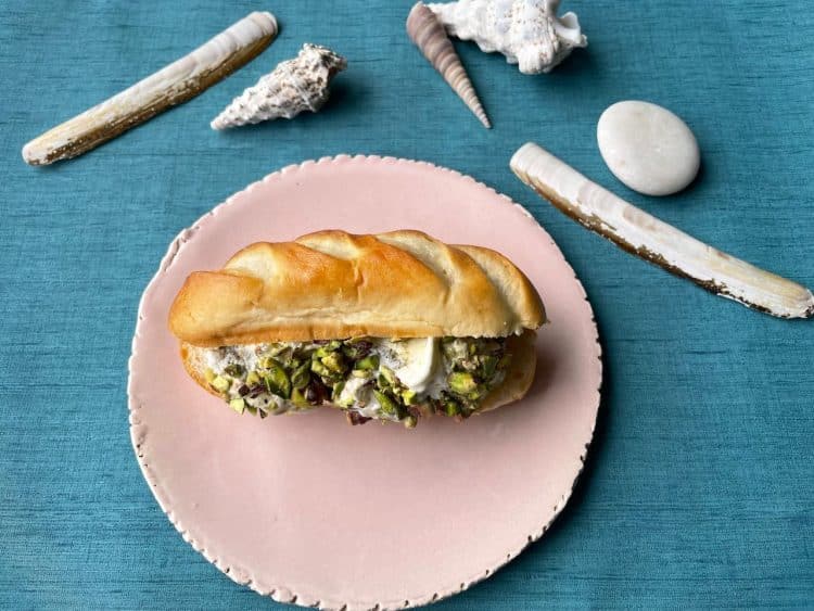 Mangiamo - brioche met pistache-ijs